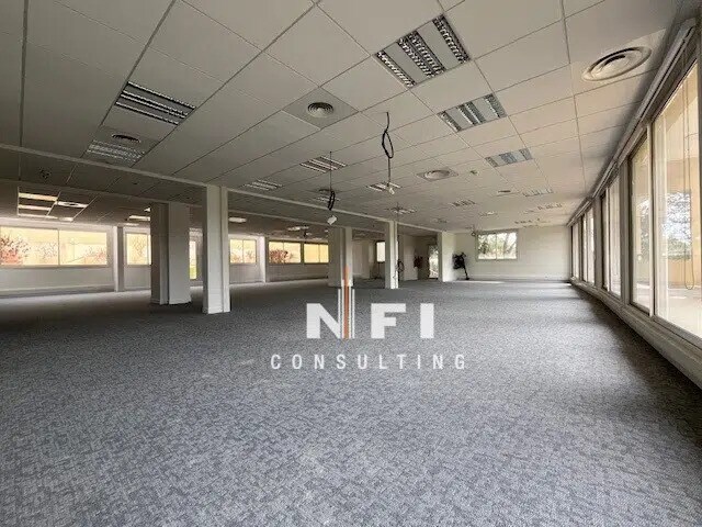 Bureau dans Valbonne à louer - Photo de l’immeuble – Image 2 sur 5