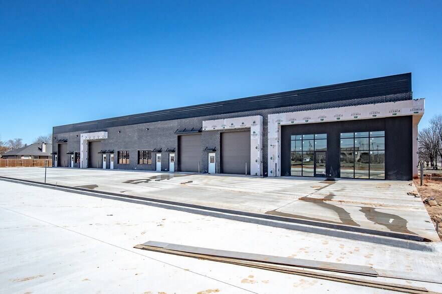 4701 W Main St, Norman, OK à louer - Photo de l’immeuble – Image 3 sur 18