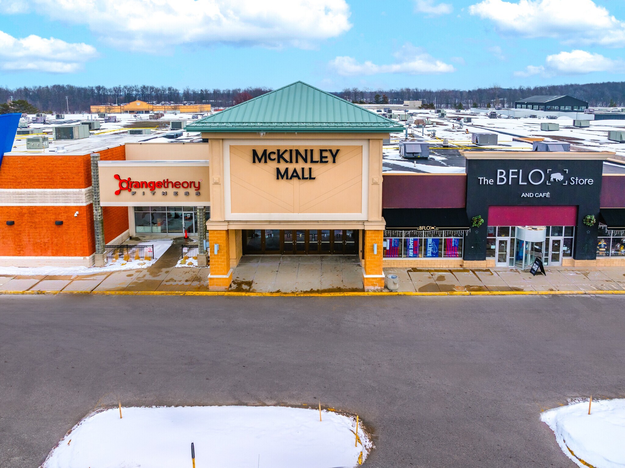 3701 McKinley Pky, Buffalo, NY à louer Photo principale– Image 1 sur 7