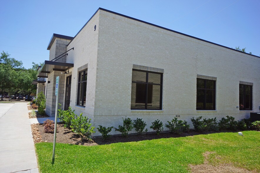 12930 Dairy Ashford Rd, Sugar Land, TX à louer - Photo de l’immeuble – Image 1 sur 14