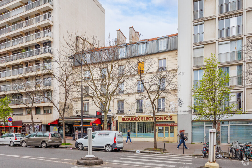 Immeuble residentiel dans Paris à vendre - Photo de l’immeuble – Image 3 sur 3