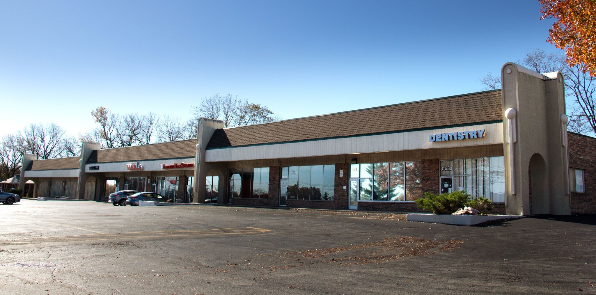 11663-11689 W Florissant Ave, Florissant, MO à louer Photo de l’immeuble– Image 1 sur 3