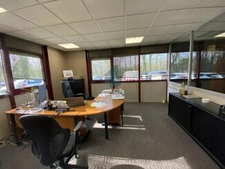 Plus de détails pour Bureau à vendre