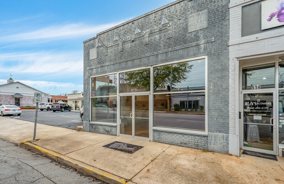 512 E Main St, Spartanburg, SC à louer - Photo de l’immeuble – Image 2 sur 13