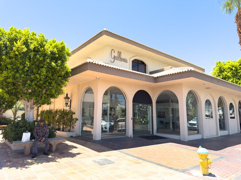 73111 El Paseo Dr, Palm Desert, CA à louer - Photo de l’immeuble – Image 1 sur 34