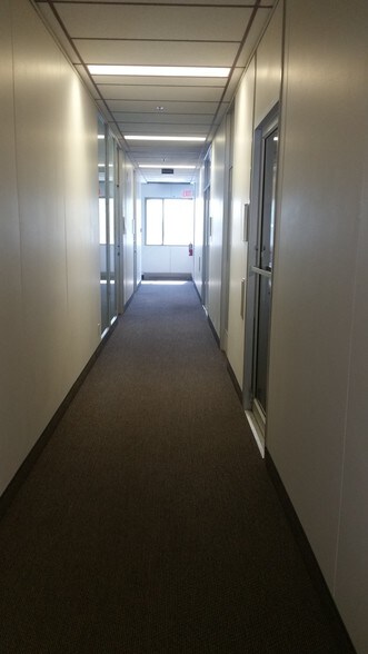 50 Brentwood Blvd, Strathcona County, AB à louer - Photo intérieure – Image 2 sur 6