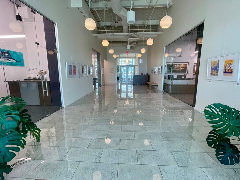 807 N Upper Broadway St, Corpus Christi, TX à louer - Photo intérieure – Image 2 sur 9