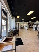 3784 Tampa Rd, Oldsmar, FL à louer Photo intérieure– Image 2 sur 5
