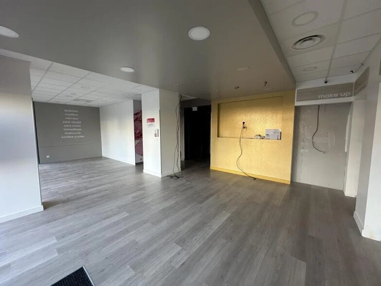 Local commercial dans Luisant à louer - Photo intérieure – Image 2 sur 11