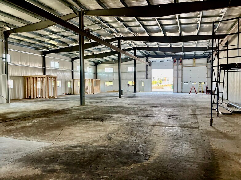 223 New Boston St, Woburn, MA à louer - Photo de l’immeuble – Image 3 sur 8