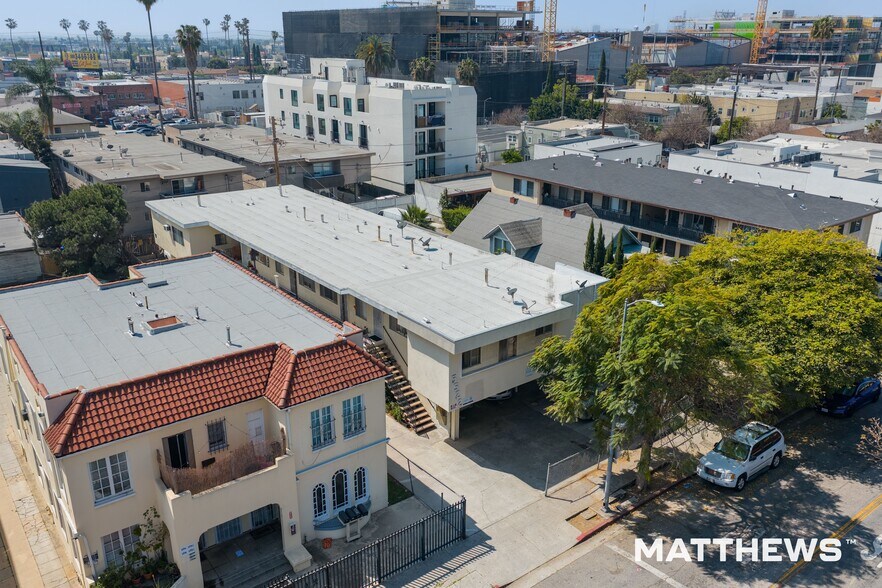 5522 Lexington Ave, Los Angeles, CA à vendre - Photo de l’immeuble – Image 2 sur 5