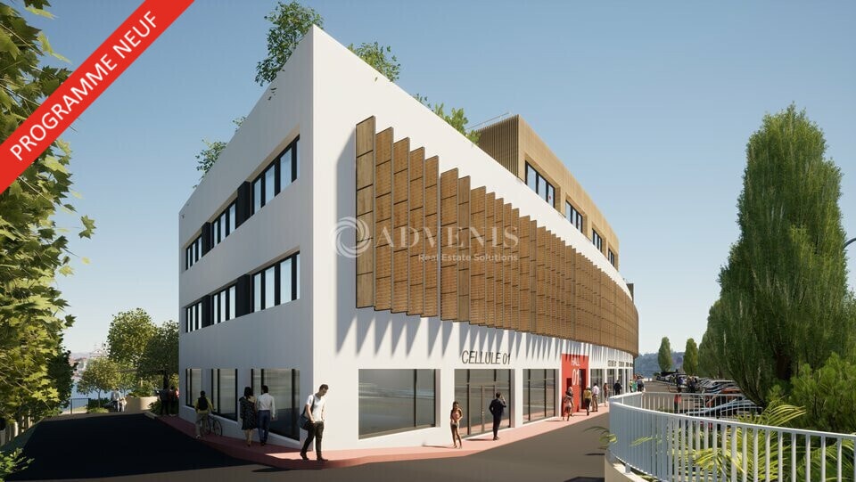 Local commercial dans à vendre - Photo de l’immeuble – Image 3 sur 10