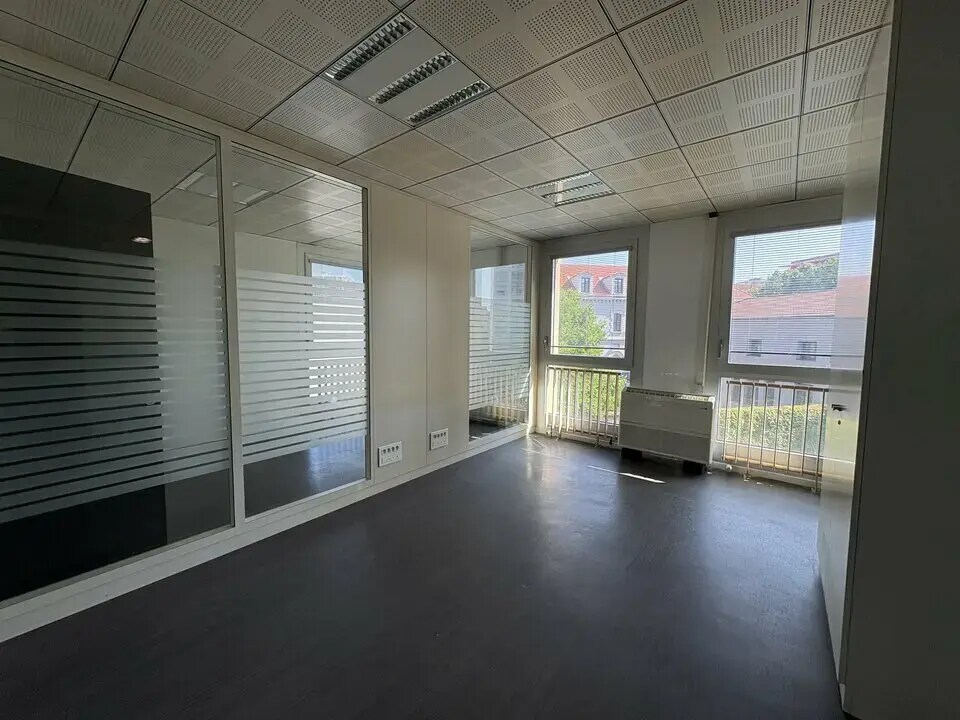 Bureau dans Villeurbanne à louer Photo intérieure– Image 1 sur 12