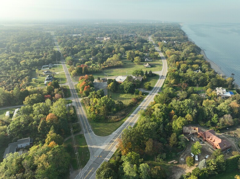 2527 N M 63, Benton Harbor, MI à vendre - Photo de l’immeuble – Image 3 sur 7