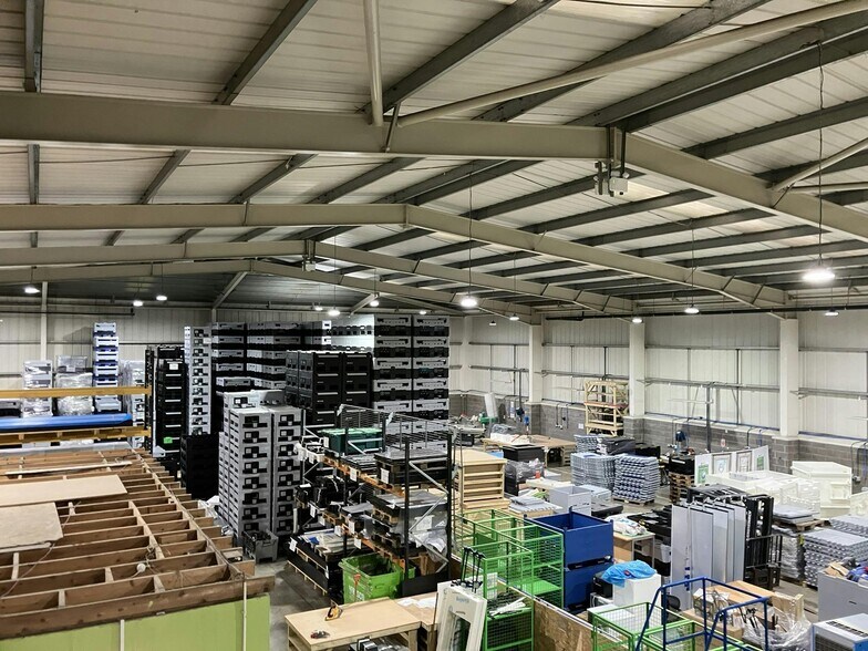 Albright Rd, Widnes à louer - Photo de l’immeuble – Image 3 sur 4