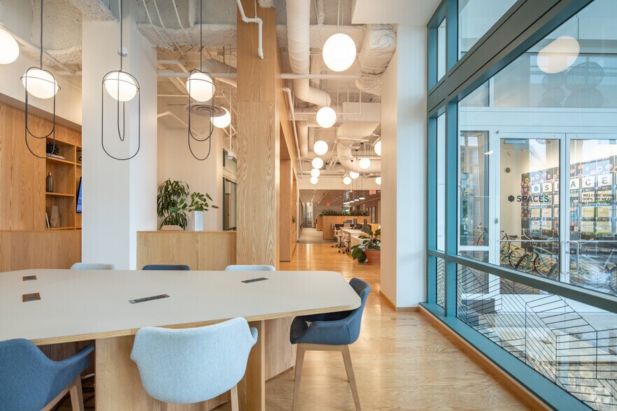 2450 Colorado Ave, Santa Monica, CA à louer - Photo intérieure – Image 2 sur 37