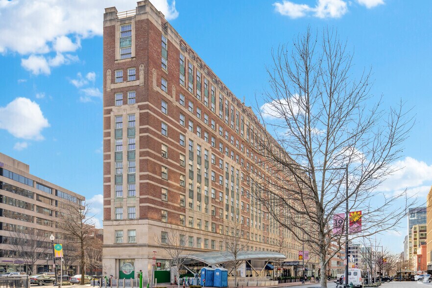 1350 Connecticut Ave NW, Washington, DC à louer - Photo principale – Image 1 sur 22
