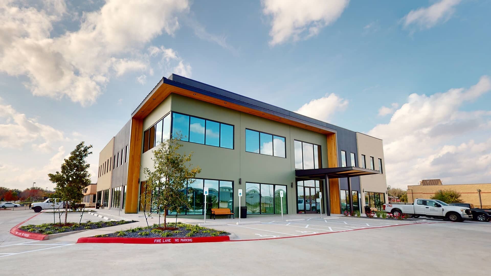 4700 Campus Village Dr, Round Rock, TX à louer Photo de l’immeuble– Image 1 sur 19