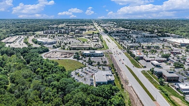 8101 W 135th St, Overland Park, KS - VUE AÉRIENNE vue de carte - Image1