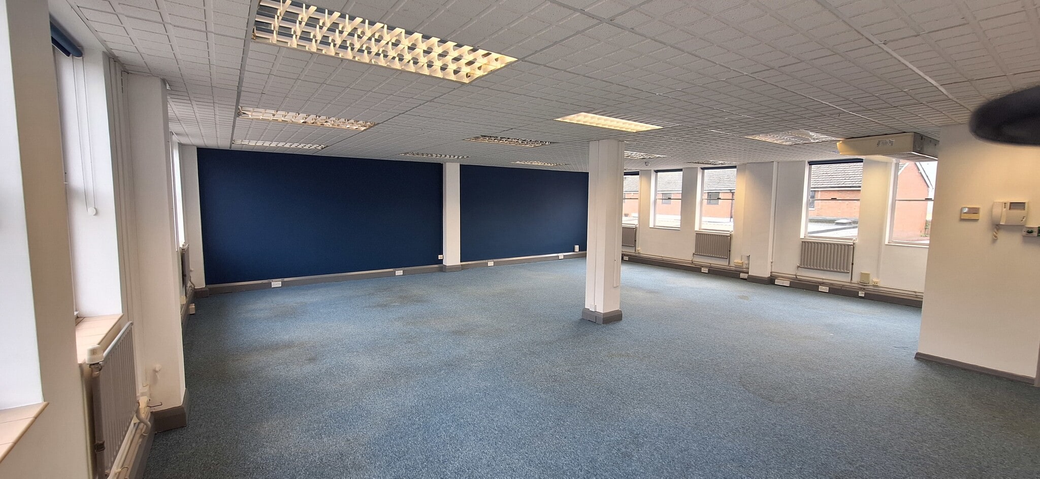 51 Bishopric, Horsham à louer Photo intérieure– Image 1 sur 2