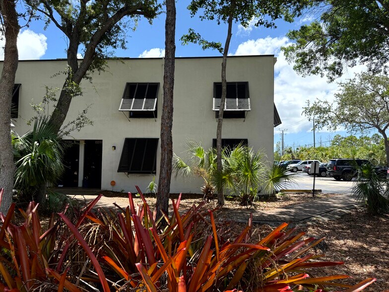 13259-13299 SW 124th St, Miami, FL à louer - Photo de l’immeuble – Image 2 sur 19