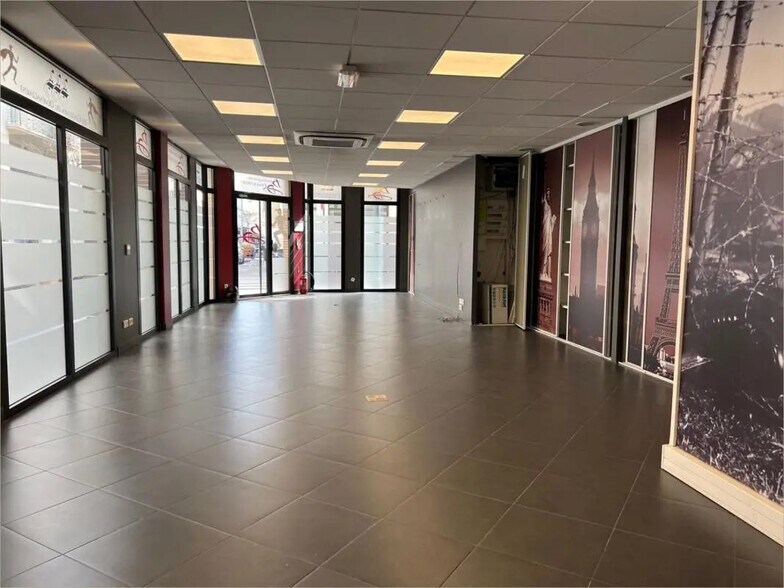 Bureau dans Clichy à louer - Photo de l’immeuble – Image 3 sur 5