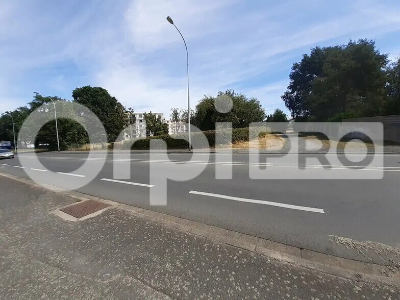 Terrain dans Montluçon à vendre - Photo de l’immeuble – Image 2 sur 5
