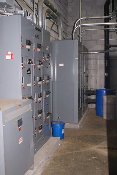 1635 Magda Dr, Montpelier, OH à louer - Photo de l’immeuble – Image 3 sur 5