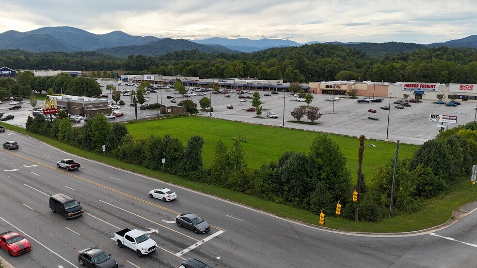 360 US 70 W, Marion, NC à louer - Aérien – Image 3 sur 9
