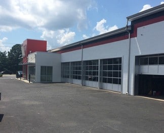 Plus de détails pour 2721 Ft Campbell Blvd, Clarksville, TN - Local d'activités à louer