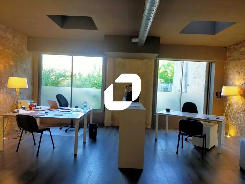 Local commercial dans Bordeaux à vendre - Photo de l’immeuble – Image 2 sur 4