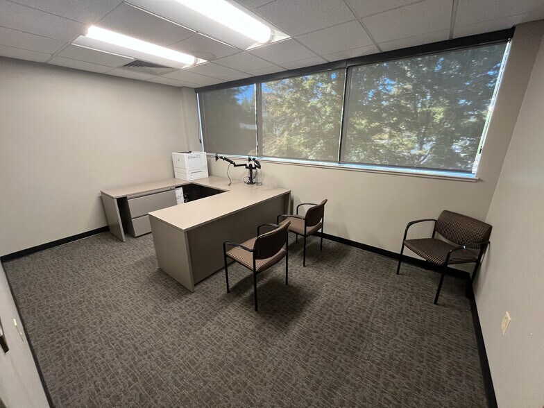 2308-2320 W 17th St, Greeley, CO à louer - Photo intérieure – Image 3 sur 5