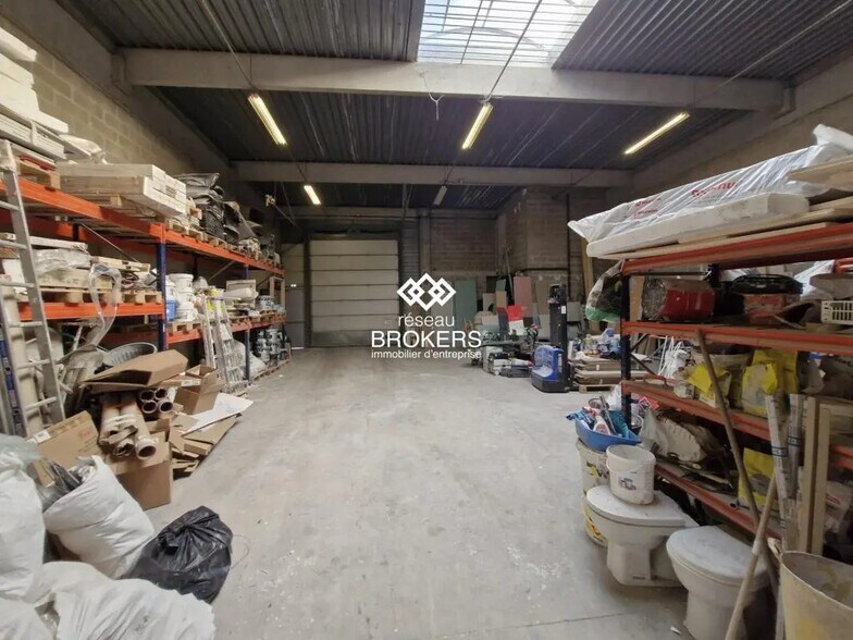 Industriel/Logistique dans Saint-Thibault-des-Vignes à louer - Photo de l’immeuble – Image 1 sur 7