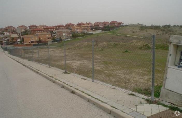 Terrain dans Villanueva de Perales, Madrid à vendre - Photo de l’immeuble – Image 3 sur 5