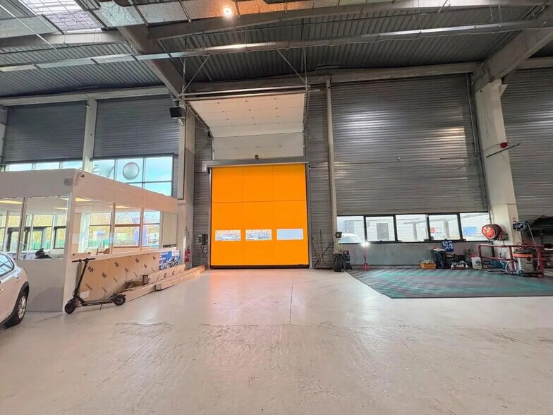 Industriel/Logistique dans Taverny à louer - Photo intérieure – Image 2 sur 8