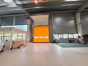 Industriel/Logistique dans Taverny à louer Photo intérieure– Image 1 sur 4