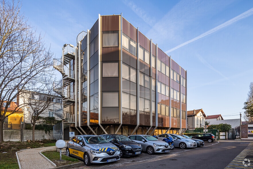 Bureau dans Malakoff à louer - Photo de l’immeuble – Image 3 sur 3