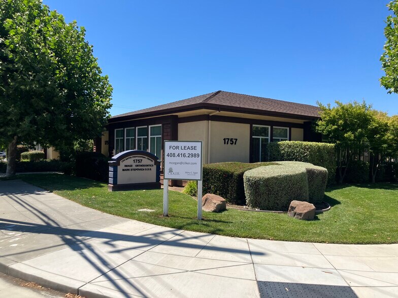 1757 Blossom Hill Rd, San Jose, CA à louer - Photo de l’immeuble – Image 2 sur 9