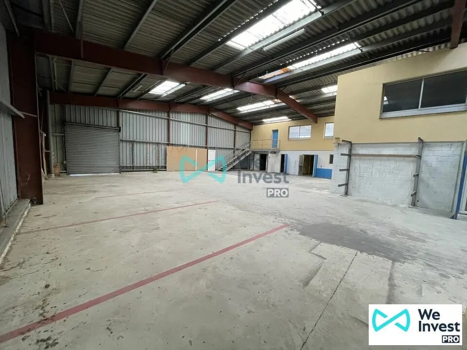 Local d'activités dans Muizon à vendre Photo intérieure– Image 1 sur 3