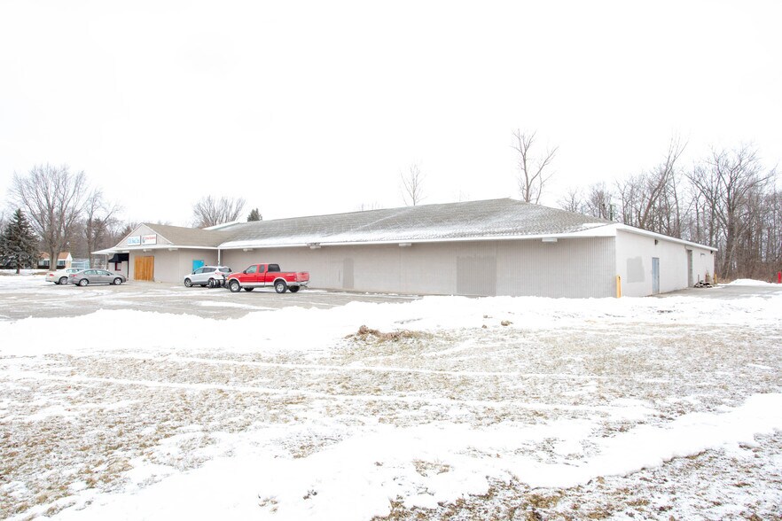 6000 Lakeshore Rd, Fort Gratiot, MI à louer - Photo de l’immeuble – Image 2 sur 3