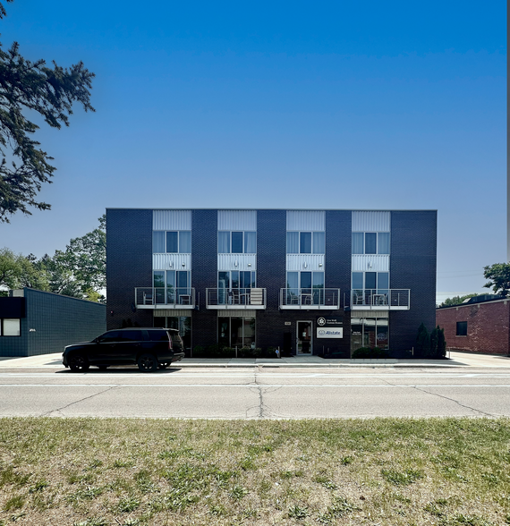 626 E 4th St, Royal Oak, MI à louer - Photo de l’immeuble – Image 3 sur 10