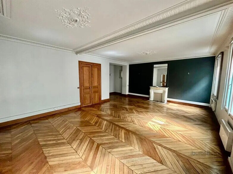 Bureau dans Paris à louer - Photo de l’immeuble – Image 1 sur 2