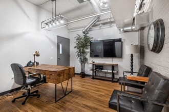 5877 Commerce St, Pittsburgh, PA à louer Photo intérieure– Image 2 sur 5