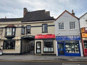 16 High St, St Neots à louer Photo de l’immeuble– Image 1 sur 3