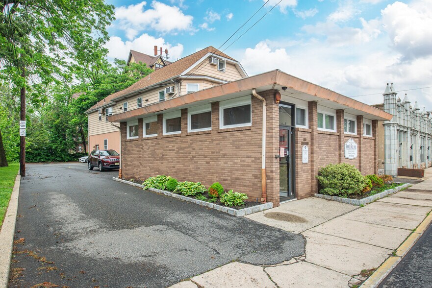 629 Franklin Ave, Nutley, NJ à vendre - Photo de l’immeuble – Image 3 sur 22