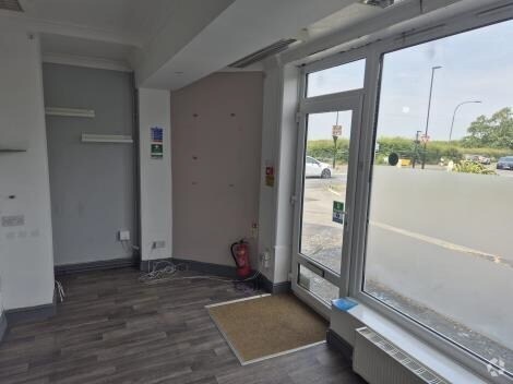 1 Pallance Rd, Cowes à vendre - Photo de l’immeuble – Image 2 sur 3