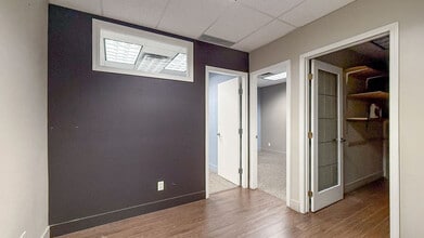 170 Rutland Rd N, Kelowna, BC à louer Photo intérieure– Image 1 sur 7