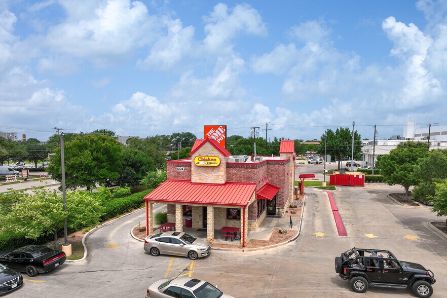 6124 Lemmon Ave, Dallas, TX à vendre - Photo de l’immeuble – Image 1 sur 4