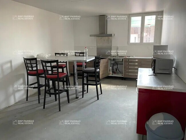 Plus de détails pour Bureau, Local d'activités à louer