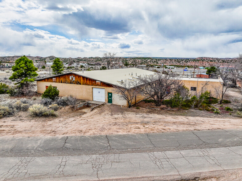 20 Arroyo Cuyamungue Rd, Santa Fe, NM à vendre - Photo de l’immeuble – Image 3 sur 41